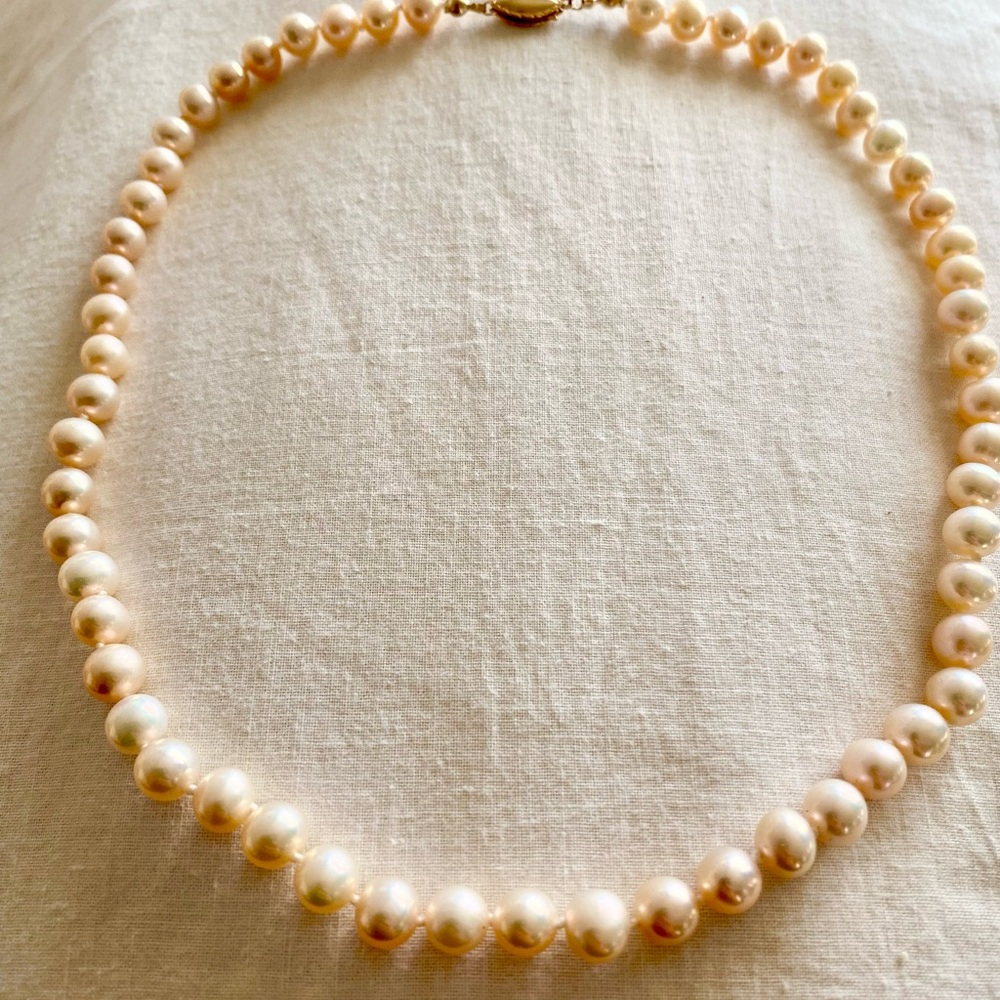 Classic A grade champagne freshwater pearl necklace with 14 kt gold